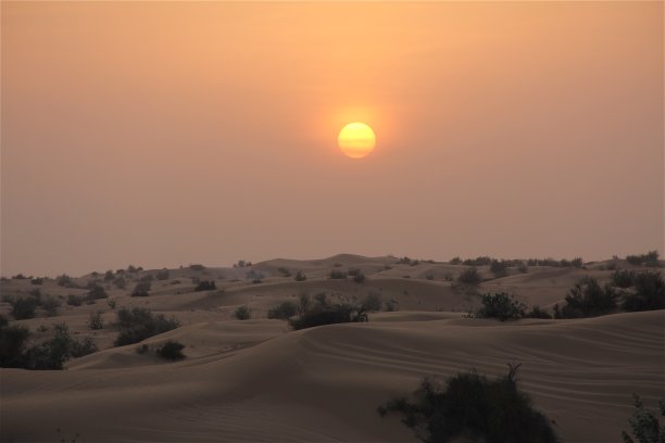 迪拜沙漠日落图片下载