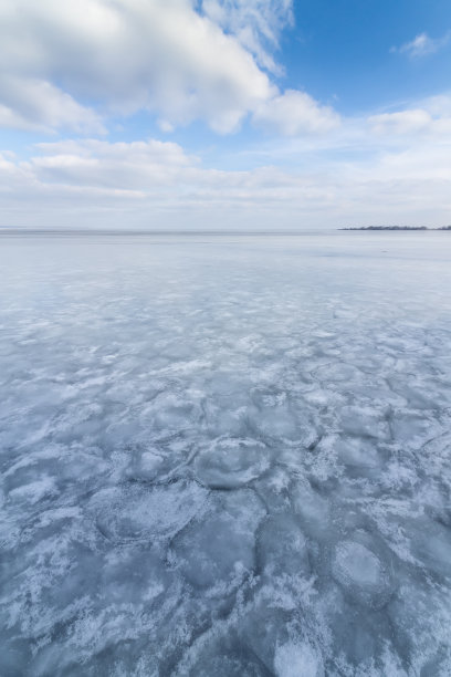 冬天冻湖图片下载
