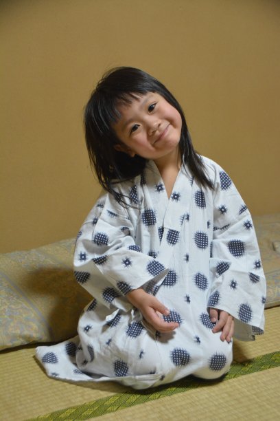 小孩(蹒跚学步)穿日本浴衣01图片下载