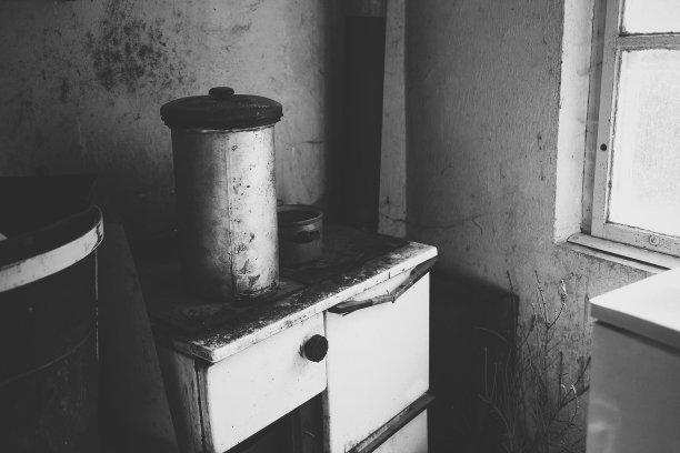 贫困家庭图片下载