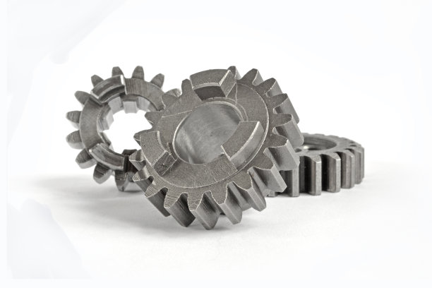 三个金属齿轮图片下载
