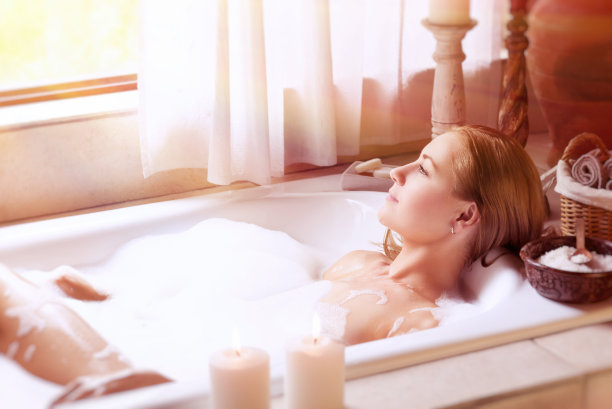 浴缸照片素材ID：136066834