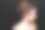 画室里穿着衣服的漂亮女人的肖像图片下载