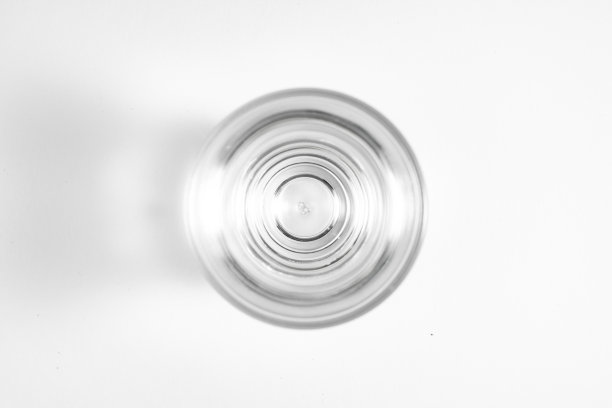 空的满杯图片下载