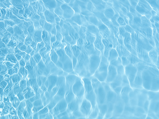 倒影在水面上图片下载