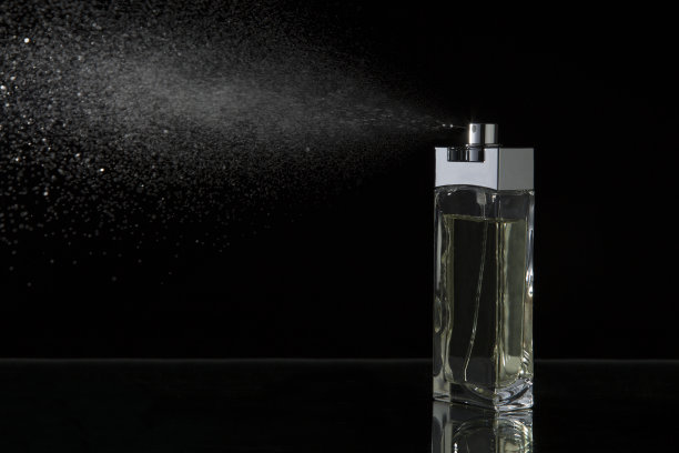 男士香水瓶图片下载