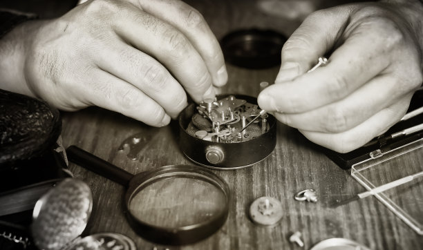 黑白照片手表钟表修理图片下载