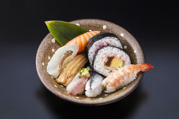 寿司拼盘图片下载