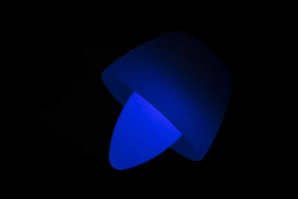 蓝色的球图片下载