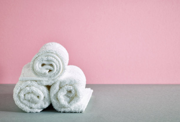 白色水疗毛巾图片下载