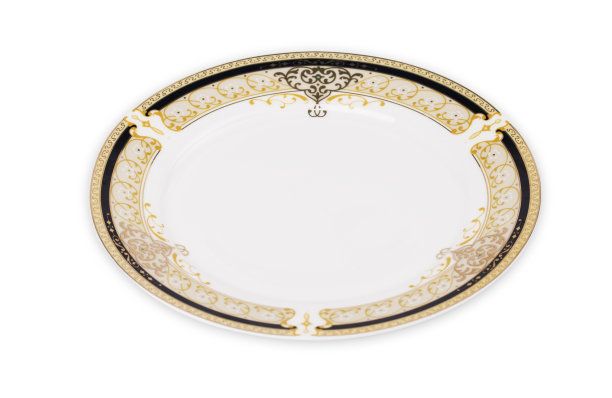 白色背景上的空盘子图片下载