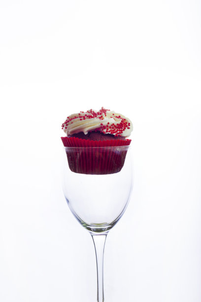 蛋糕在玻璃图片下载