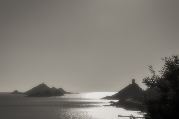 血腥的黑白岛屿图片下载