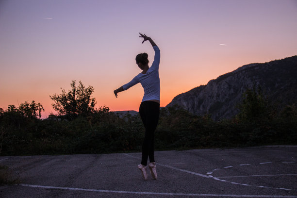 芭蕾舞演员图片下载