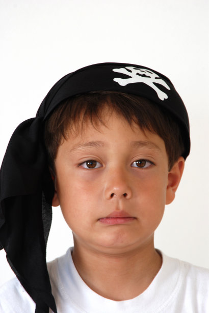 年轻的海盗图片下载