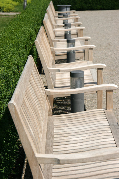 长椅上的木头图片下载