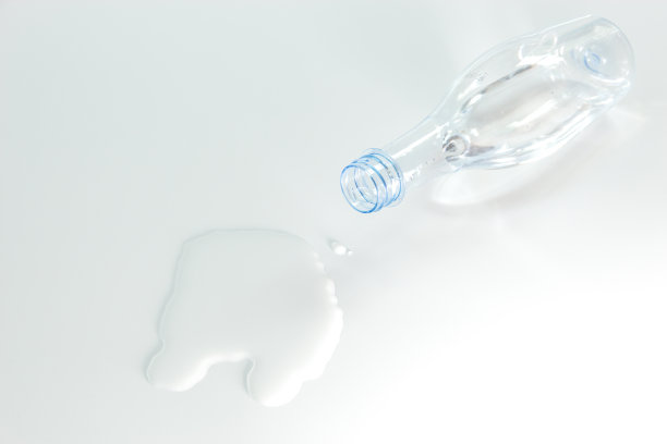 水泄漏图片下载