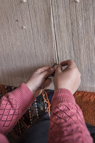 特写手编织地毯图片下载