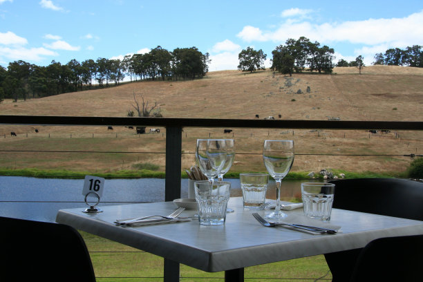 两人桌图片下载