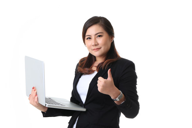 白色背景下拿着笔记本电脑的女商人的肖像图片下载