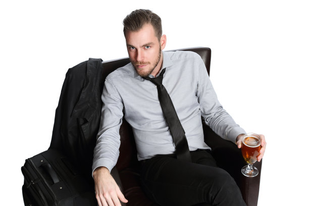 悠闲的商人与啤酒图片下载