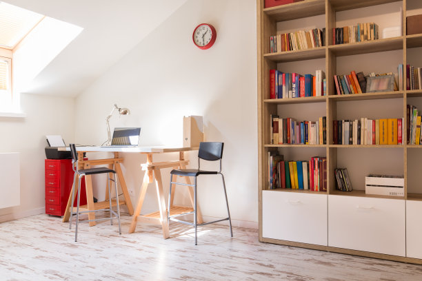 当你不得不在家工作的时候素材图片