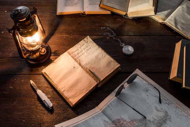 表的旅行者图片下载