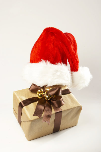 圣诞礼物和圣诞老人的帽子图片下载