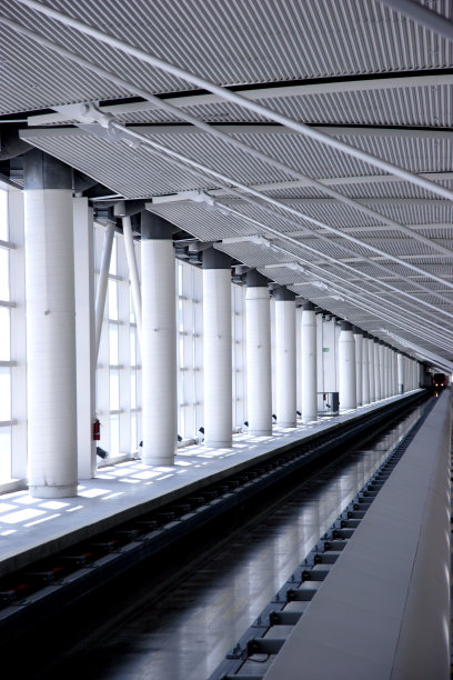 机场场景-运输列车图片下载