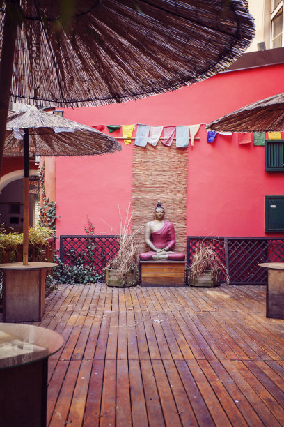 空茶园里的佛像图片下载