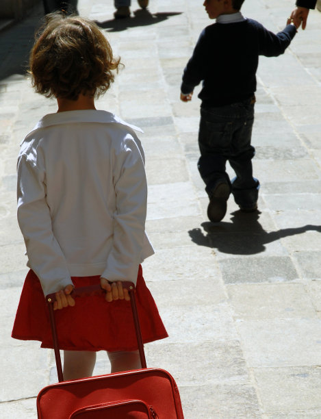 女性的解放图片下载