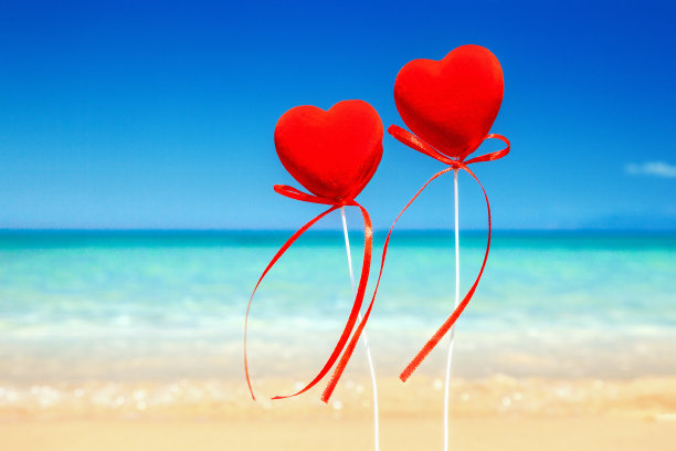 沙滩上的两颗心图片下载