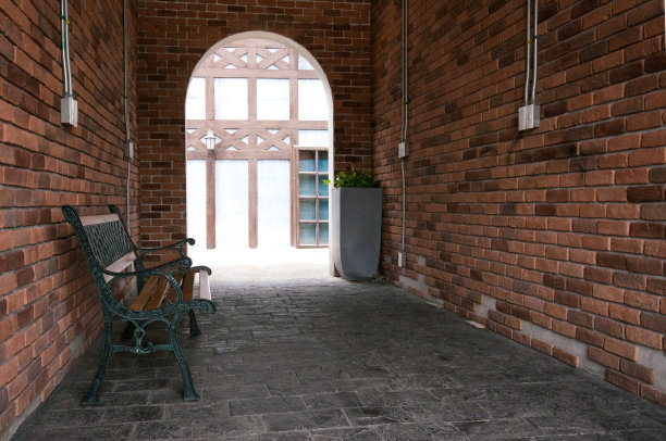 复古椅子休息和砖背景图片下载