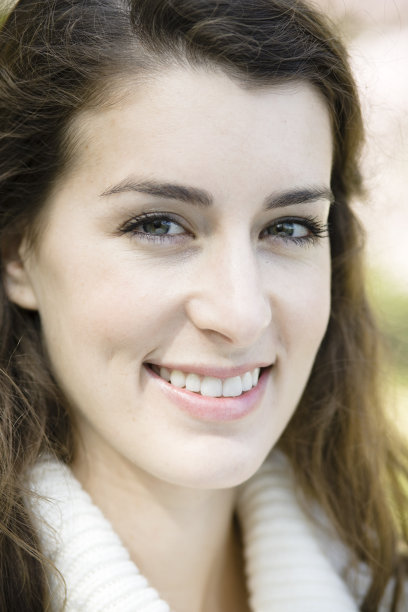 微笑的女人图片下载