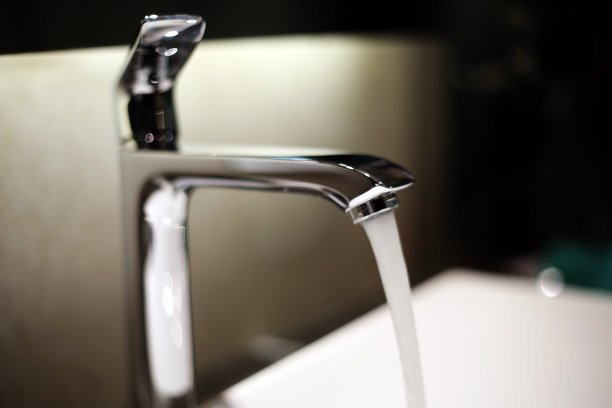 运行如水图片下载