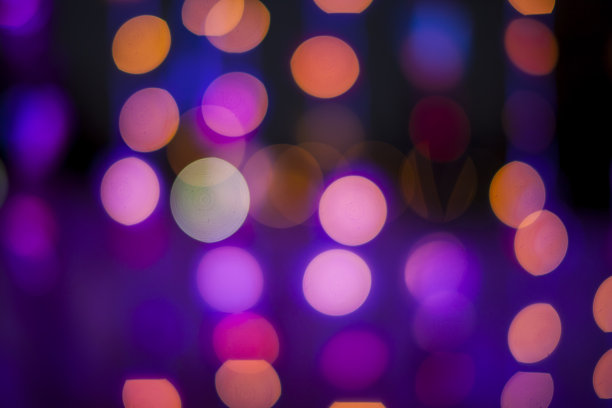 散焦散焦彩色灯光。图片下载