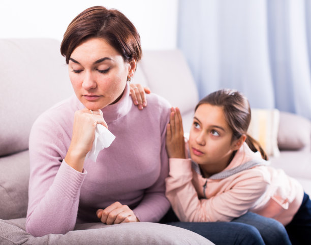 女儿请求原谅图片下载