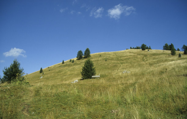 白云石山脉山图片下载