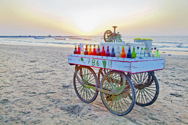 这是太阳下山前的最后一笔交易图片下载