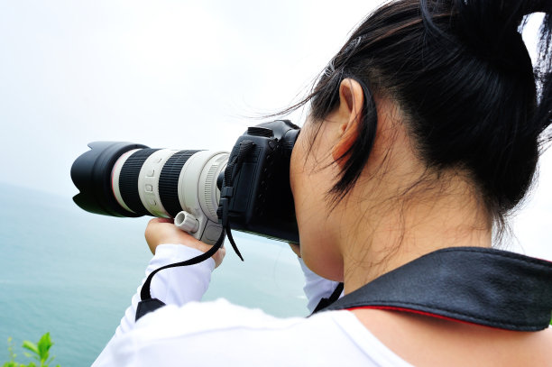 女摄影师户外图片下载