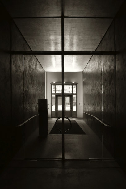 神圣的入口图片下载