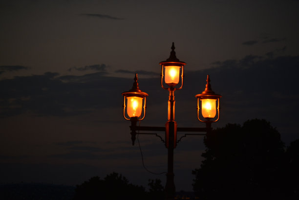 黑暗中的灯，第比利斯图片下载