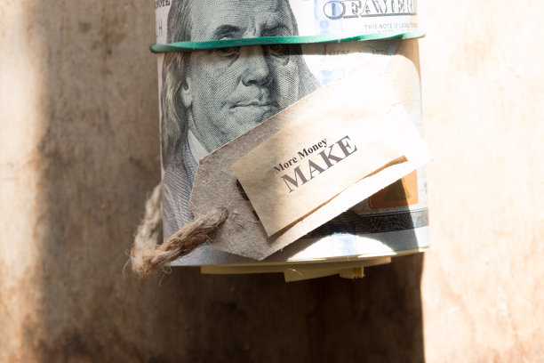 赚更多的钱图片下载