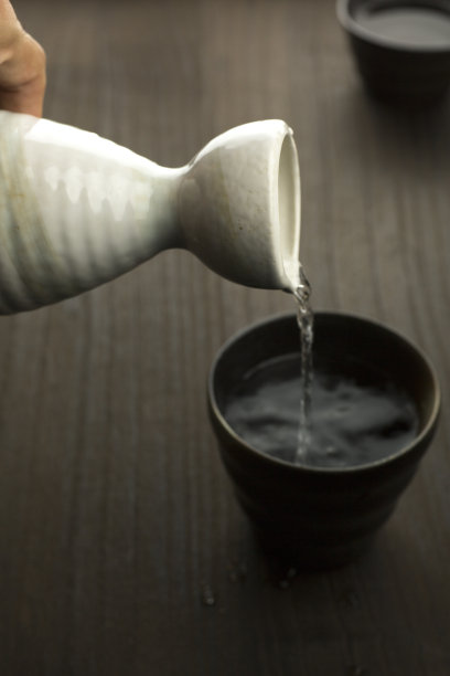 倒的缘故图片下载