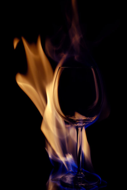 玻璃着火了图片下载