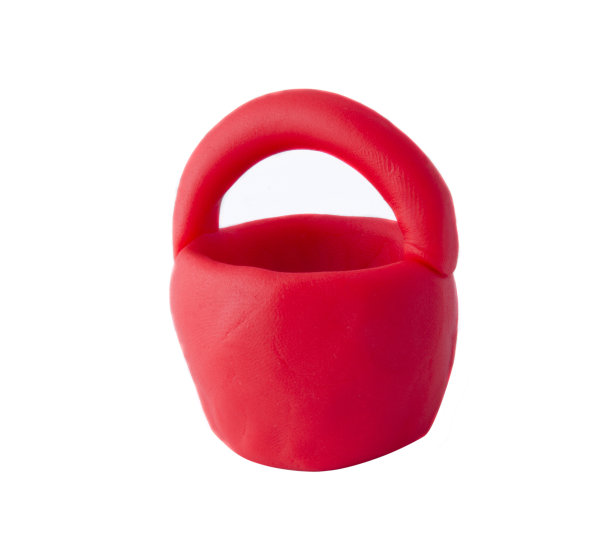 红色的桶图片下载