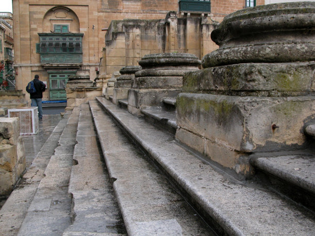 楼梯的角度图片下载