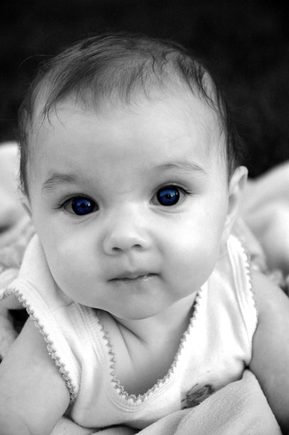 淡蓝色的眼睛图片下载