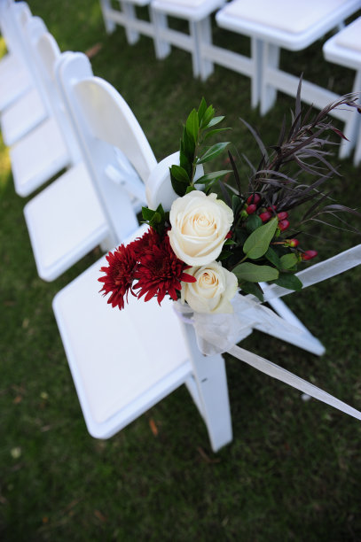 带花的婚礼活动椅图片下载
