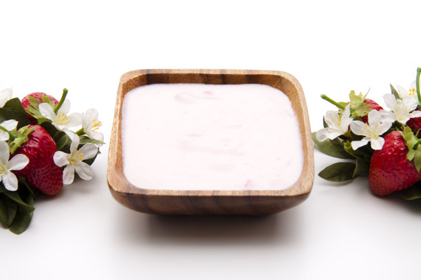 新鲜酸奶加草莓图片下载